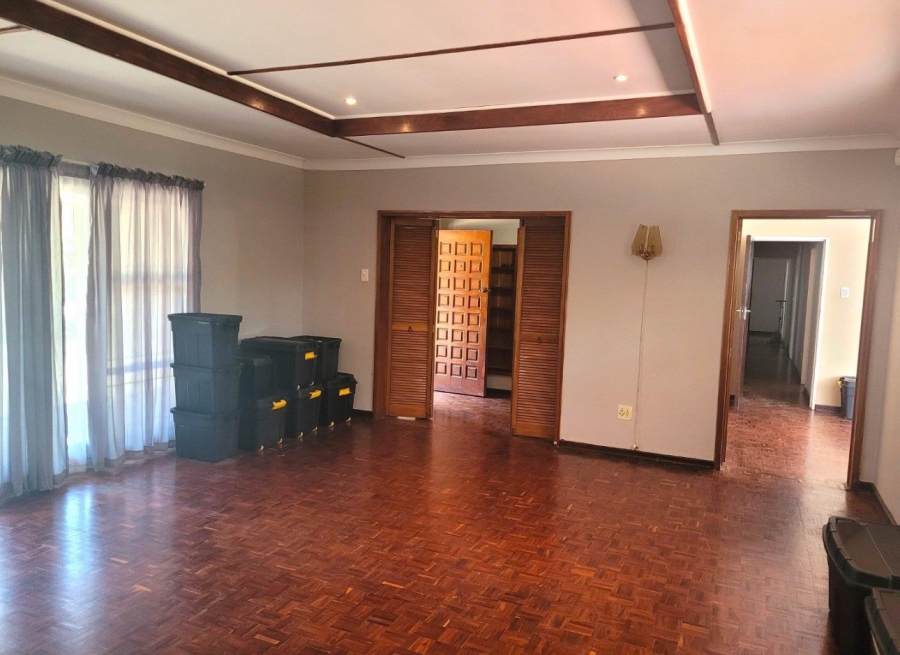 5 Bedroom Property for Sale in Dan Pienaar Free State